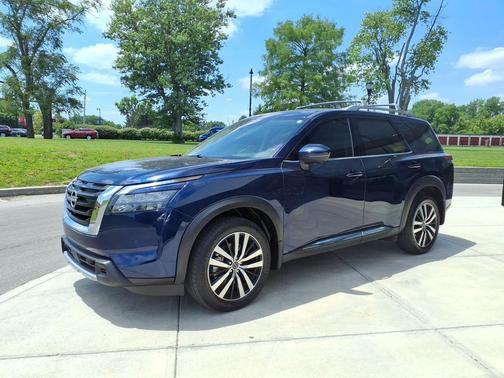 Deep Ocean Blue Pearl 2025 Nissan Pathfinder Platinum 4WD