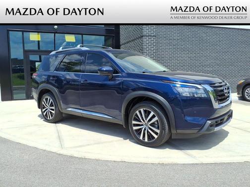 Deep Ocean Blue Pearl 2025 Nissan Pathfinder Platinum 4WD