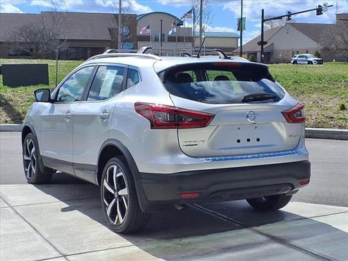 2022 Nissan Rogue Sport SL