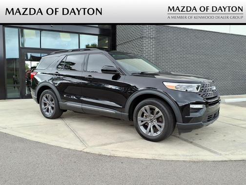 AGATE BLACK METALLIC 2023 Ford Explorer XLT