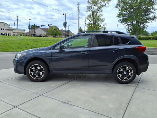 Dark Gray Metallic 2018 Subaru Crosstrek 2.0i Premium