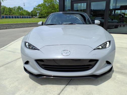 Aero Gray Metallic 2026 Mazda MX-5 Miata Grand Touring