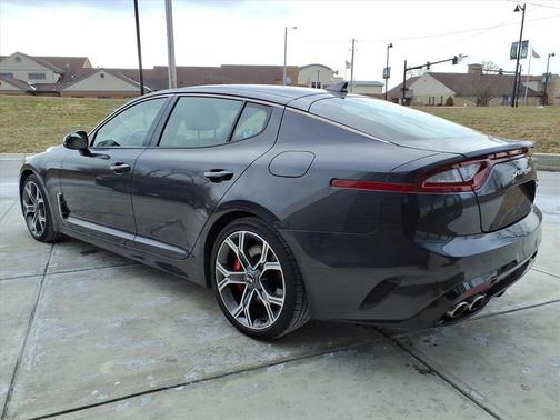 2021 Kia Stinger GT1
