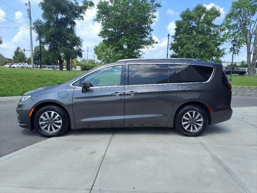 2021 Chrysler Pacifica Hybrid Touring L