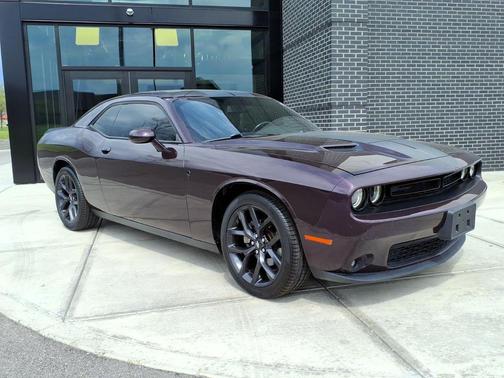 Hellraisin 2021 Dodge Challenger SXT