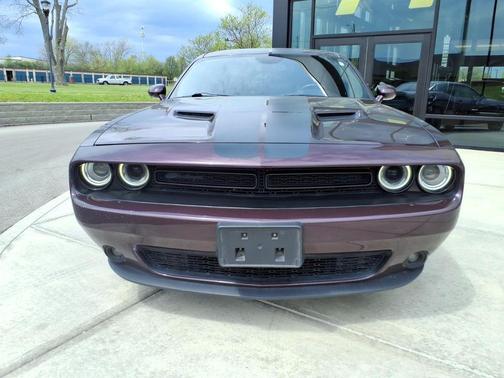 Hellraisin 2021 Dodge Challenger SXT