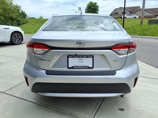 Classic Silver Metallic 2021 Toyota Corolla LE