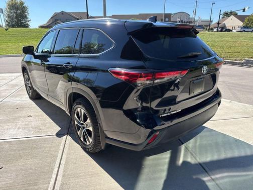 2020 Toyota Highlander Hybrid XLE