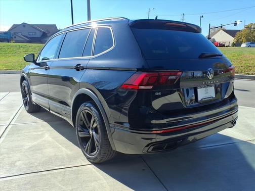 2024 Volkswagen Tiguan 2.0T SE R-Line Black 4MOTION