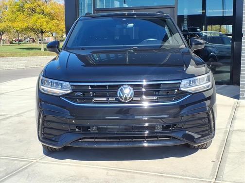 2024 Volkswagen Tiguan 2.0T SE R-Line Black 4MOTION