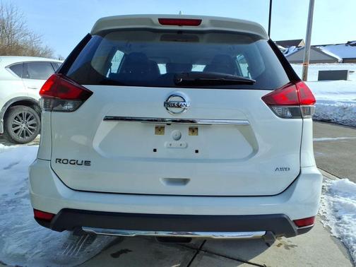 2019 Nissan Rogue S