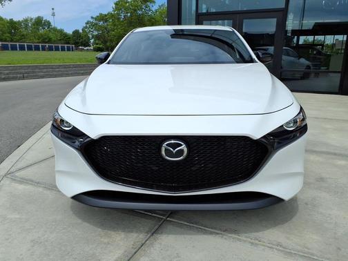 Snowflake White Pearl Mica 2026 Mazda Mazda3 AWD