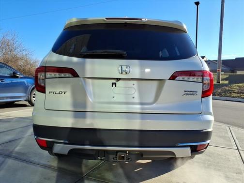 2019 Honda Pilot Touring 8-Passenger