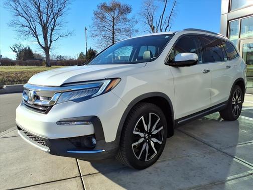 2019 Honda Pilot Touring 8-Passenger