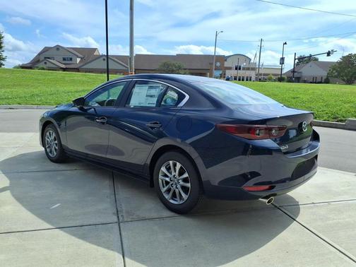 Deep Crystal Blue Mica 2026 Mazda Mazda3 FWD
