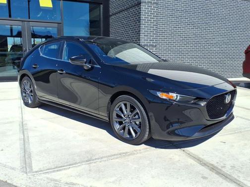 2025 Mazda Mazda3 FWD w/Preferred Package