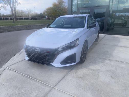 2023 Nissan Altima SR Intelligent AWD