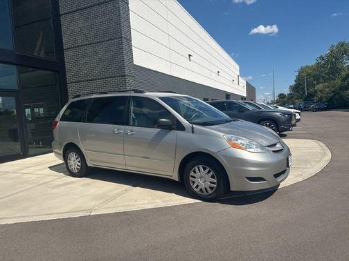 2009 Toyota Sienna CE