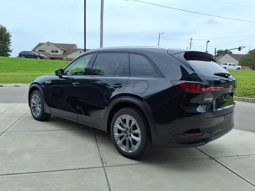 Jet Black Mica 2026 Mazda CX-90 3.3 Turbo Preferred