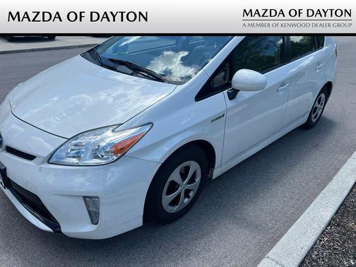 Blizzard Pearl 2013 Toyota Prius Three