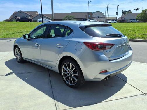 Sonic Silver Metallic 2018 Mazda Mazda3 Touring