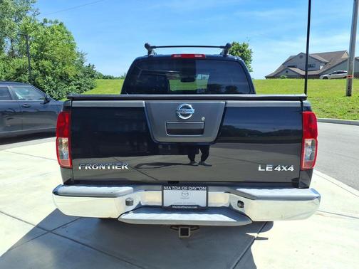 Super Black 2010 Nissan Frontier LE