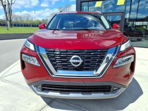 2022 Nissan Rogue SL