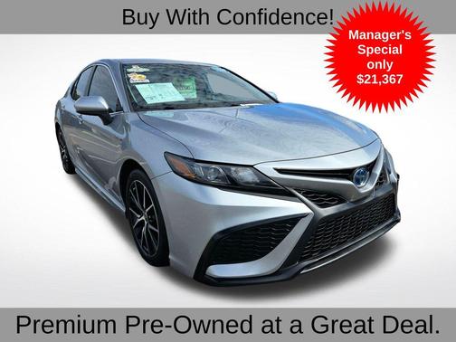 Celestial Silver Metallic 2021 Toyota Camry SE
