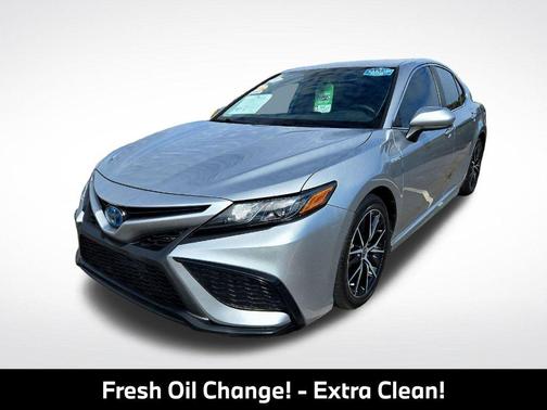 Celestial Silver Metallic 2021 Toyota Camry SE