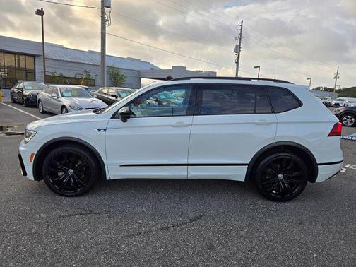 2021 Volkswagen Tiguan 2.0T SE R-Line Black
