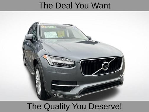 2019 Volvo XC90 T6 Momentum