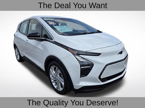 Summit White 2023 Chevrolet Bolt EV FWD 1LT