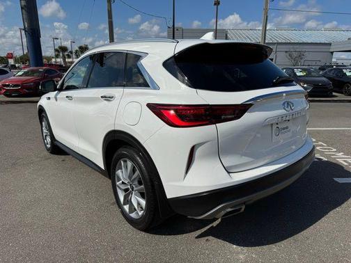 2022 INFINITI QX50 LUXE