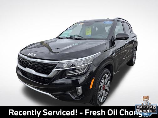 Cherry Black 2023 Kia Seltos SX Turbo