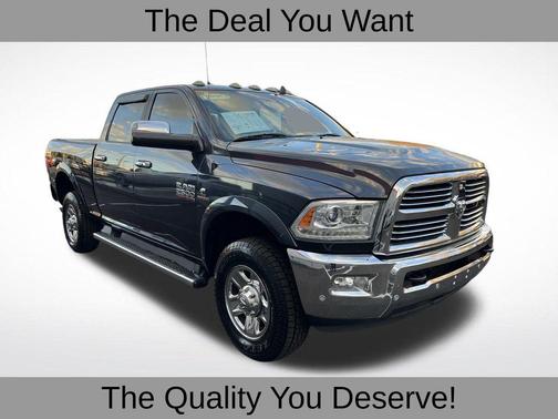 2018 RAM 2500 Laramie Crew Cab 4x4 6'4' Box