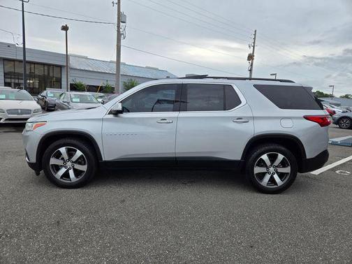 2021 Chevrolet Traverse LT Leather