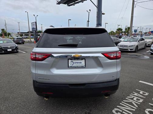 2021 Chevrolet Traverse LT Leather