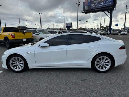 2016 Tesla Model S 90D