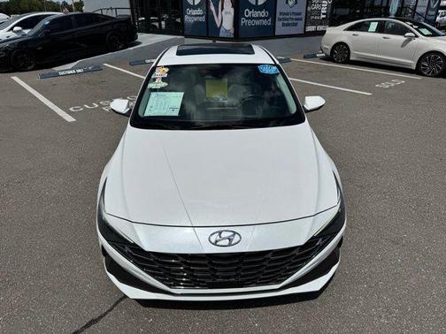 2021 Hyundai ELANTRA Limited