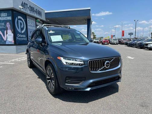 2021 Volvo XC90 T6 Momentum