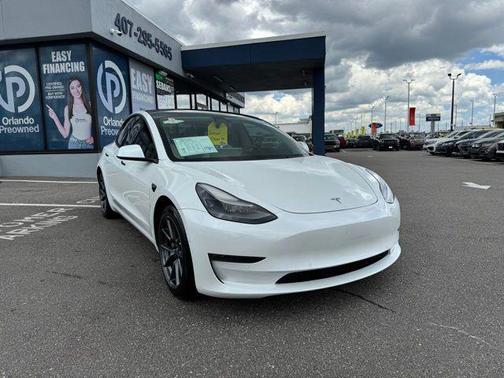 2021 Tesla Model 3 Standard Range Plus