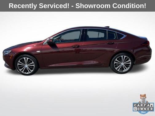 2018 Buick Regal Sportback Essence