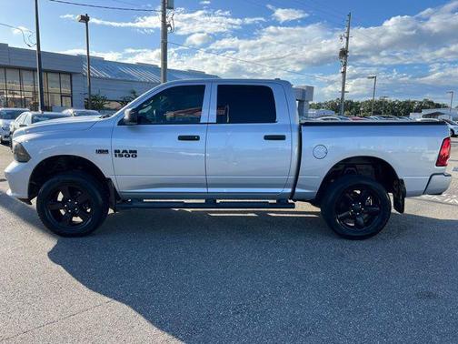 2017 RAM 1500 Express