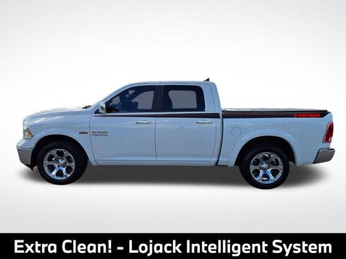 Bright White Clearcoat 2018 RAM 1500 Laramie