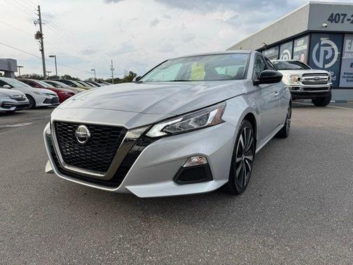 2022 Nissan Altima SR FWD