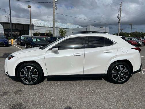 2023 Lexus UX 250h Base