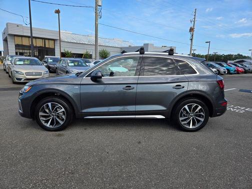 2022 Audi Q5 45 S line Premium Plus