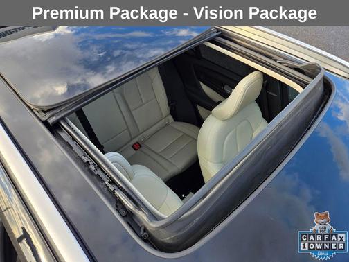 2019 Volvo XC40 T4 Momentum