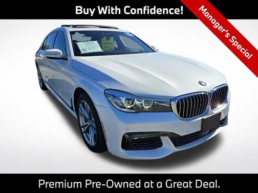 Alpine White 2018 BMW 740e xDrive iPerformance