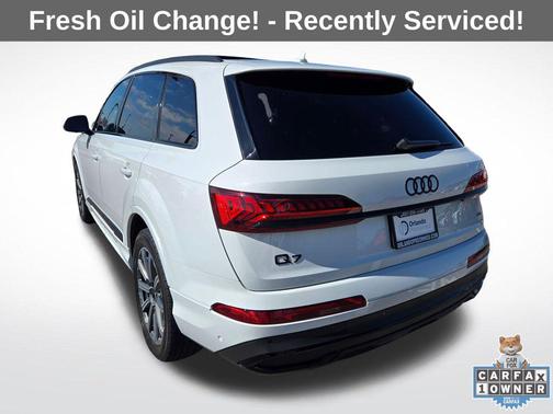 2022 Audi Q7 45 Premium Plus